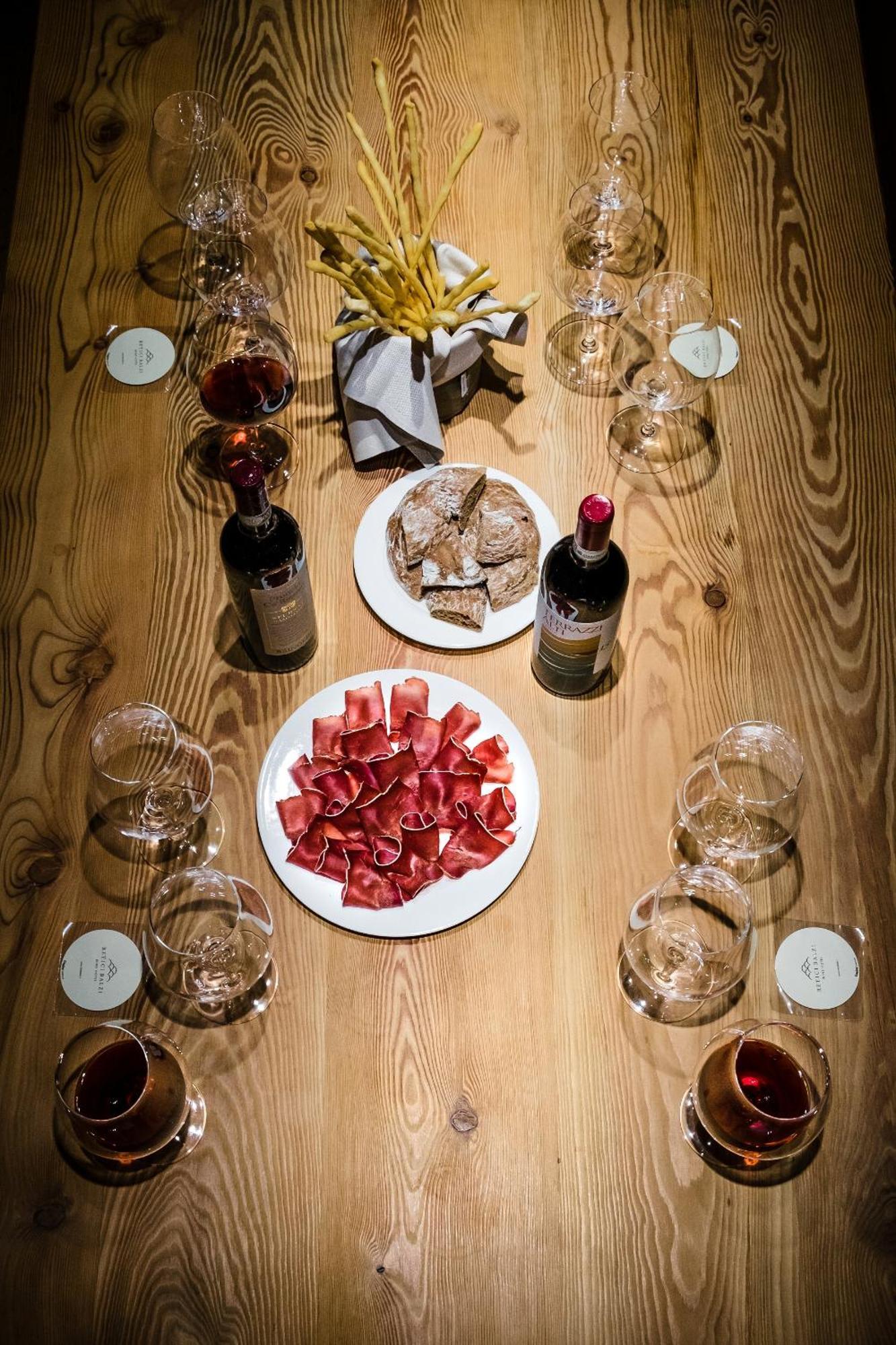 Wine Hotel Retici Balzi Poggiridenti ภายนอก รูปภาพ
