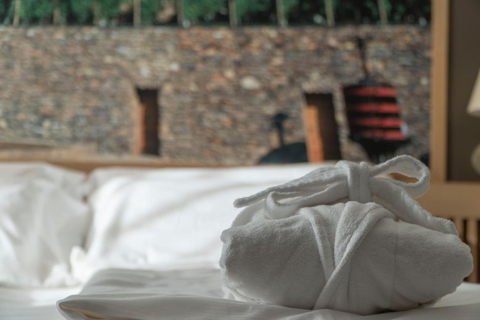 Wine Hotel Retici Balzi Poggiridenti ภายนอก รูปภาพ