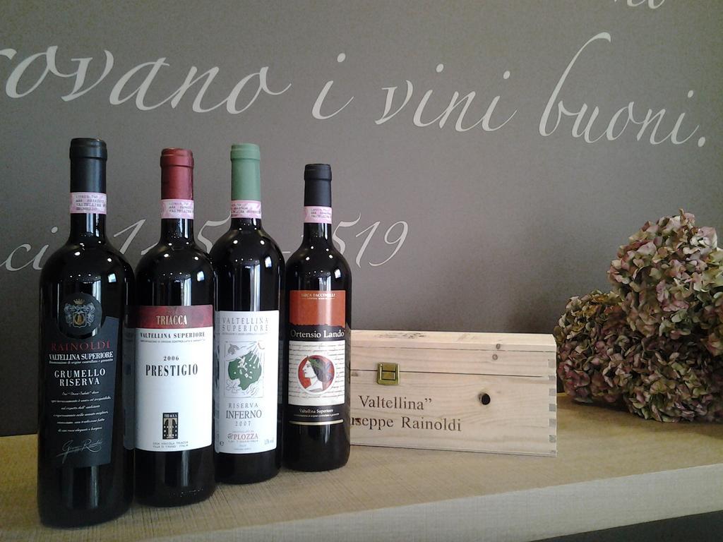 Wine Hotel Retici Balzi Poggiridenti ภายนอก รูปภาพ