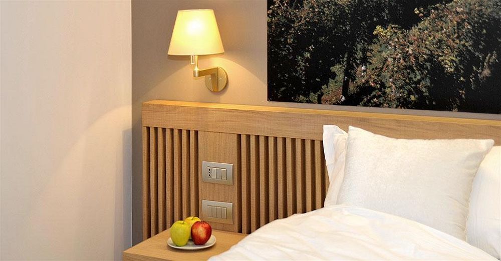 Wine Hotel Retici Balzi Poggiridenti ภายนอก รูปภาพ