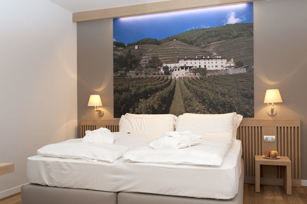 Wine Hotel Retici Balzi Poggiridenti ภายนอก รูปภาพ